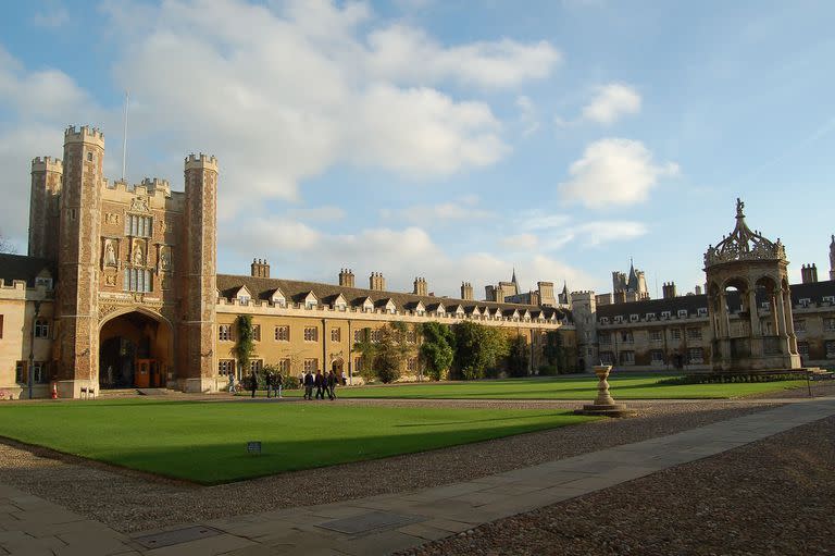 Universidad; Cambridge; Mundo