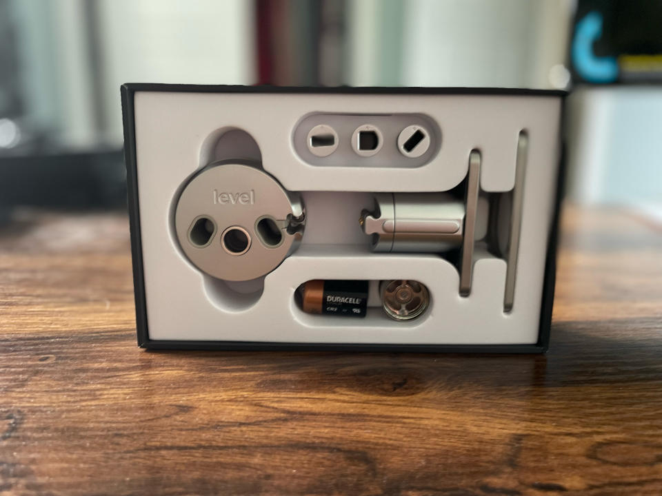 level bolt smart lock unboxing, smart locks