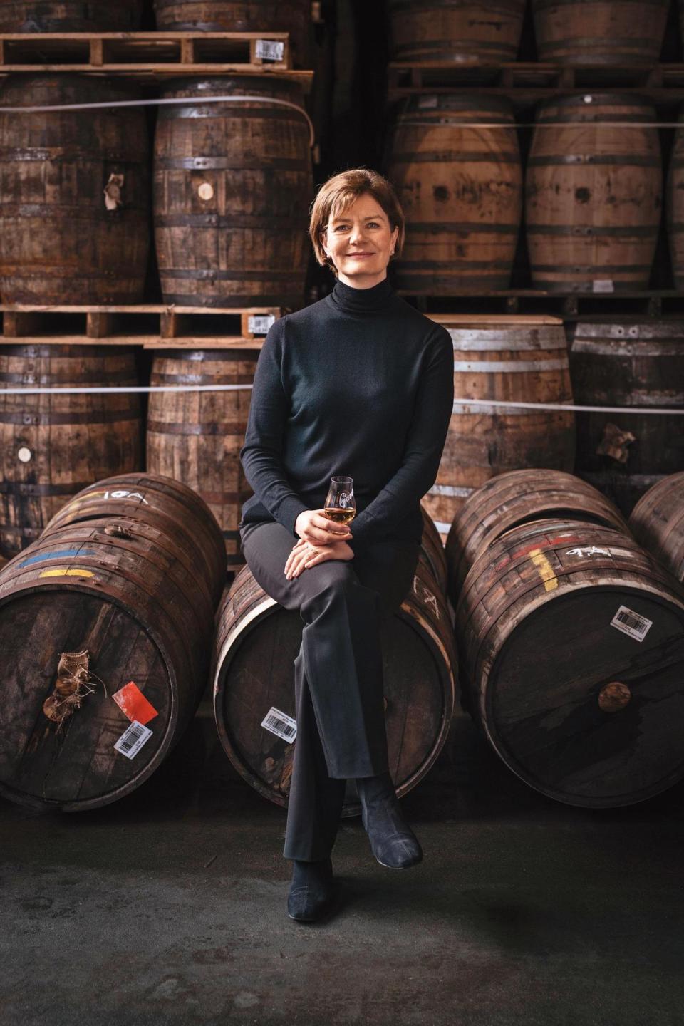 首席調酒師Stephanie MacLeod連續3年獲得IWC最佳調酒師大獎（Master Blender of the Year），寫下業界傳奇。