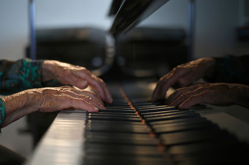 At 106 years old, French pianist prepares to release new album