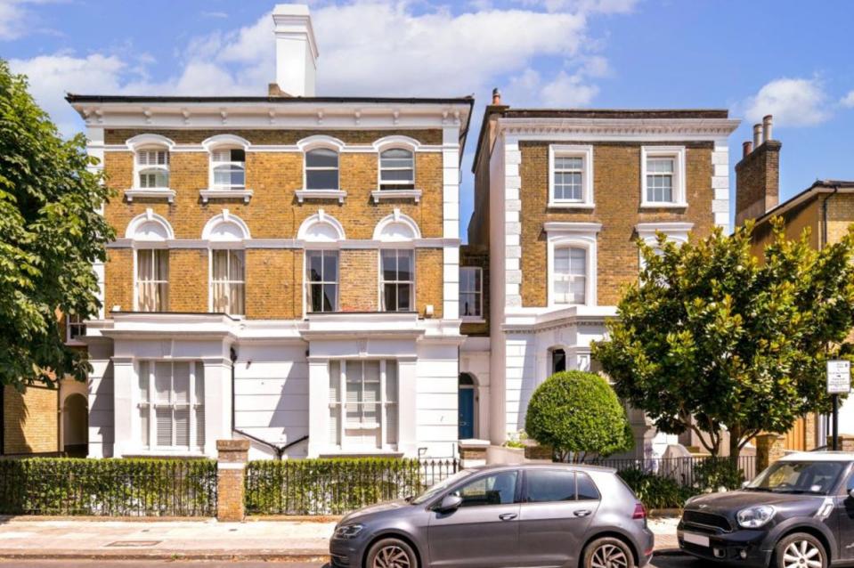 London dominates the list of postcodes with the most “risky mortgages” in the UK, with five South West London postcodes at the top, a new analysis has revealed (Rightmove)