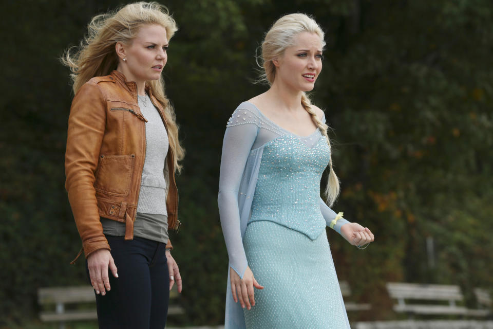 Jennifer Morrison and Georgina Haig stand in a park