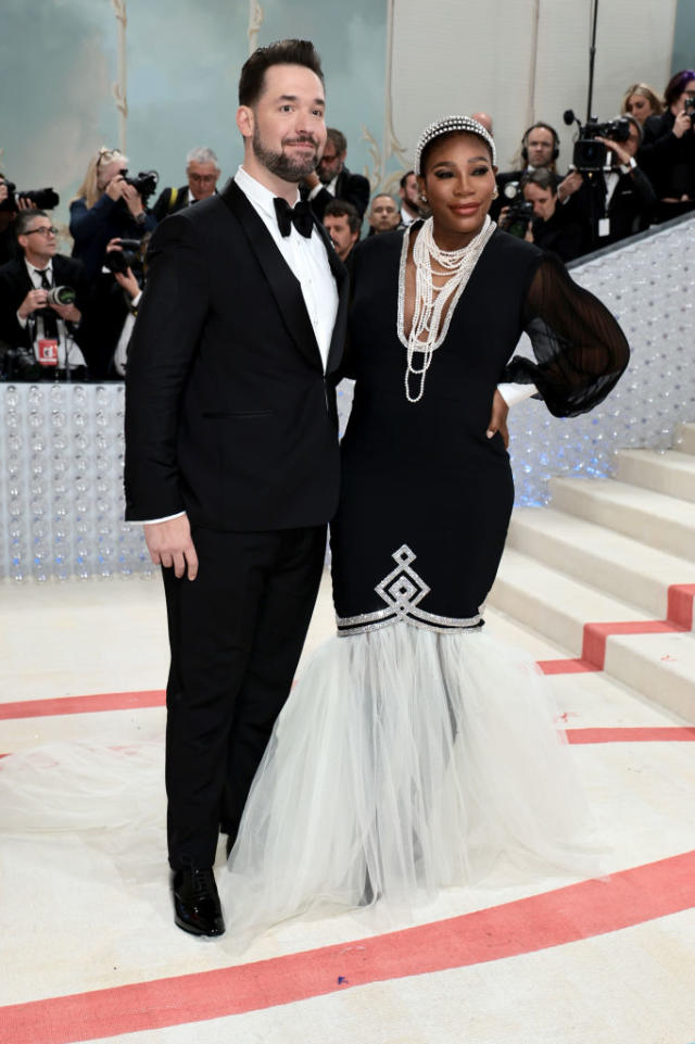 Alexis Ohanian and Serena Williams walk the red carpet at the 2023 Met Gala on May 1 at Metropolitan Museum of Art in New York City. (Photo: Jamie McCarthy/Getty Images)
