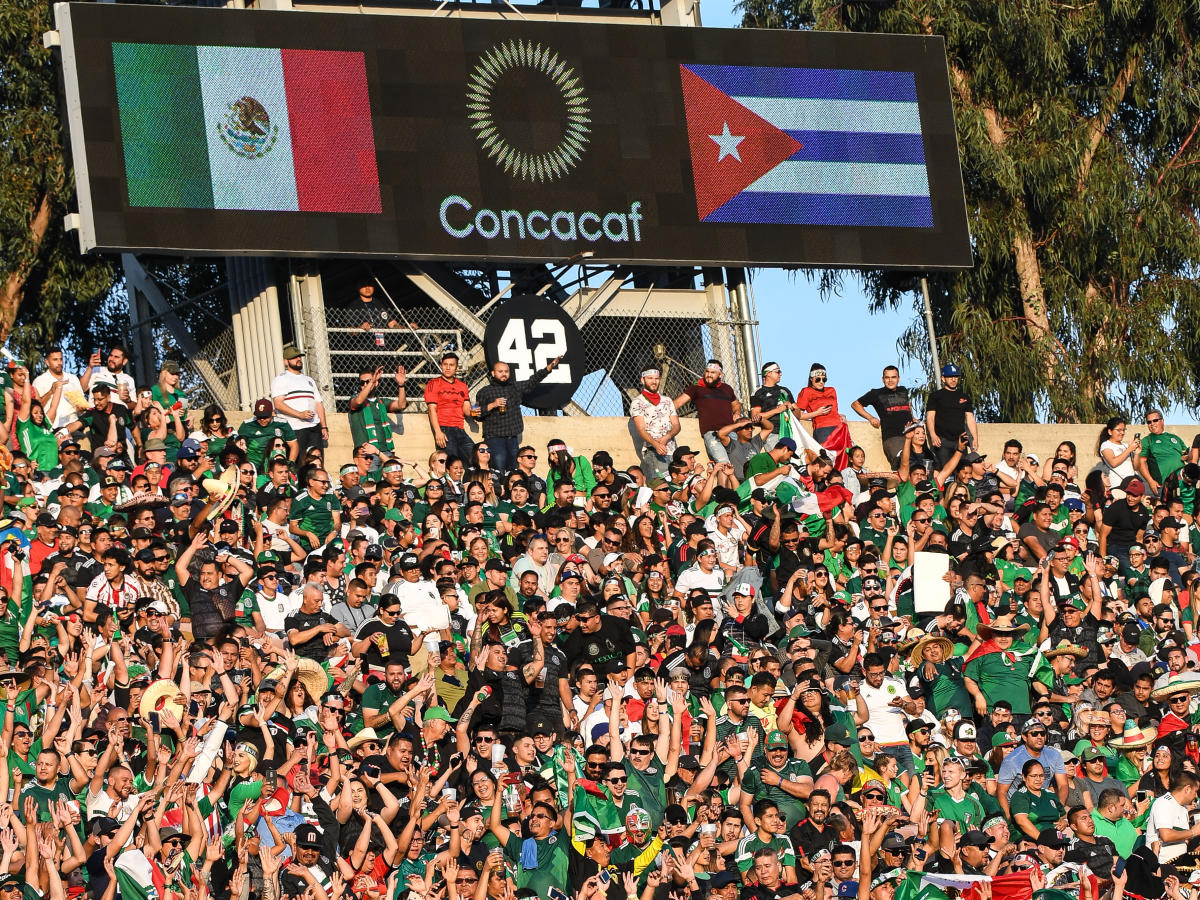 Mexican soccer's homophobic chant is back, and so are the insufficient attempts to it