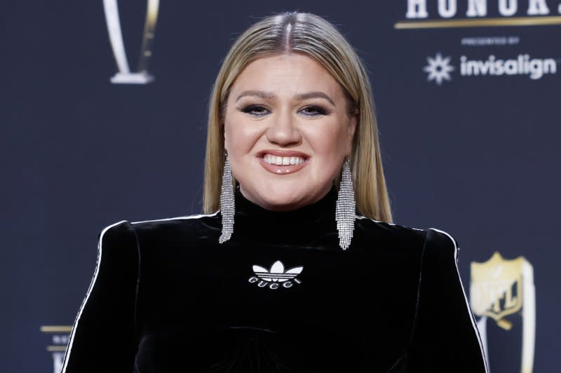 Kelly Clarkson is set to host NBC's "Christmas in Rockefeller Center" next month. File Photo by John Angelillo/UPI