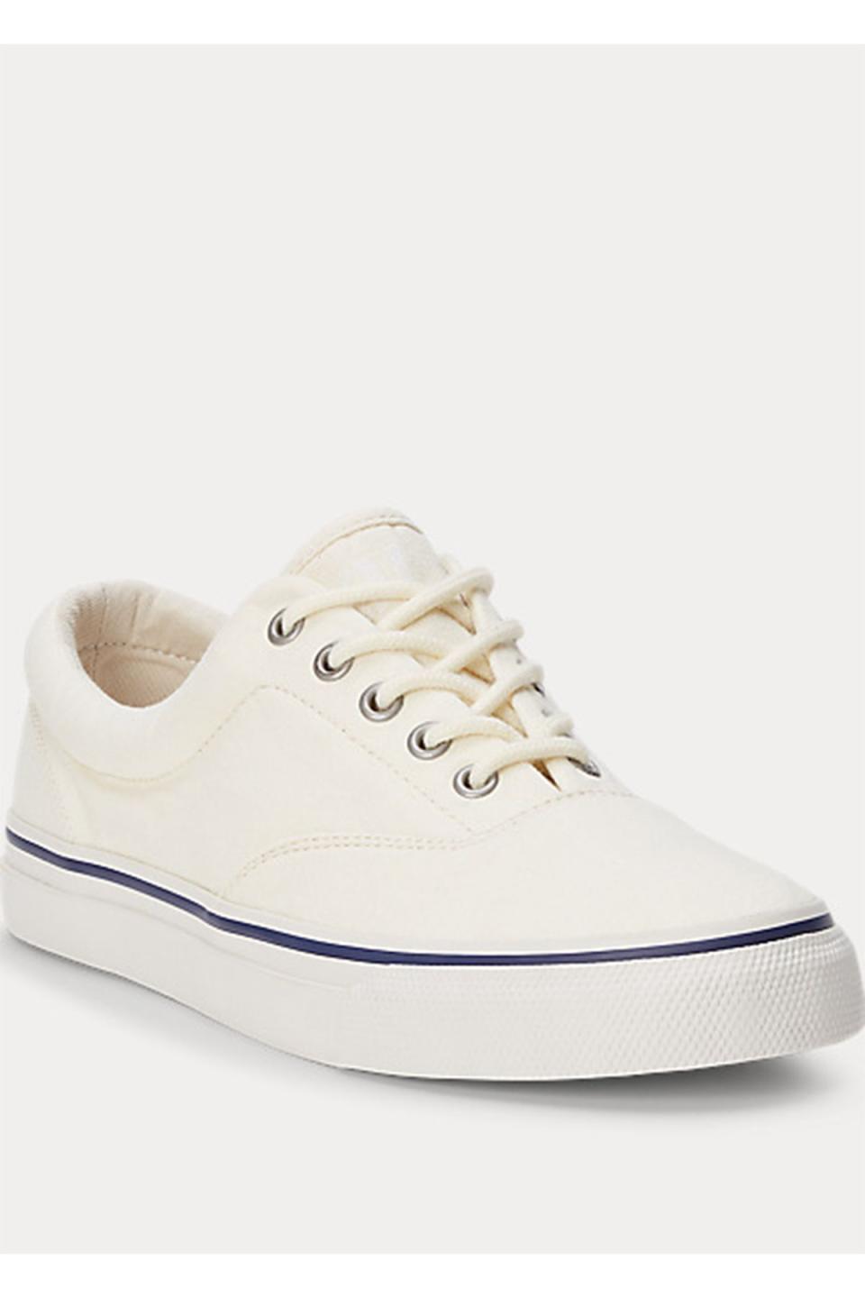 9) Harpoon Canvas Sneaker