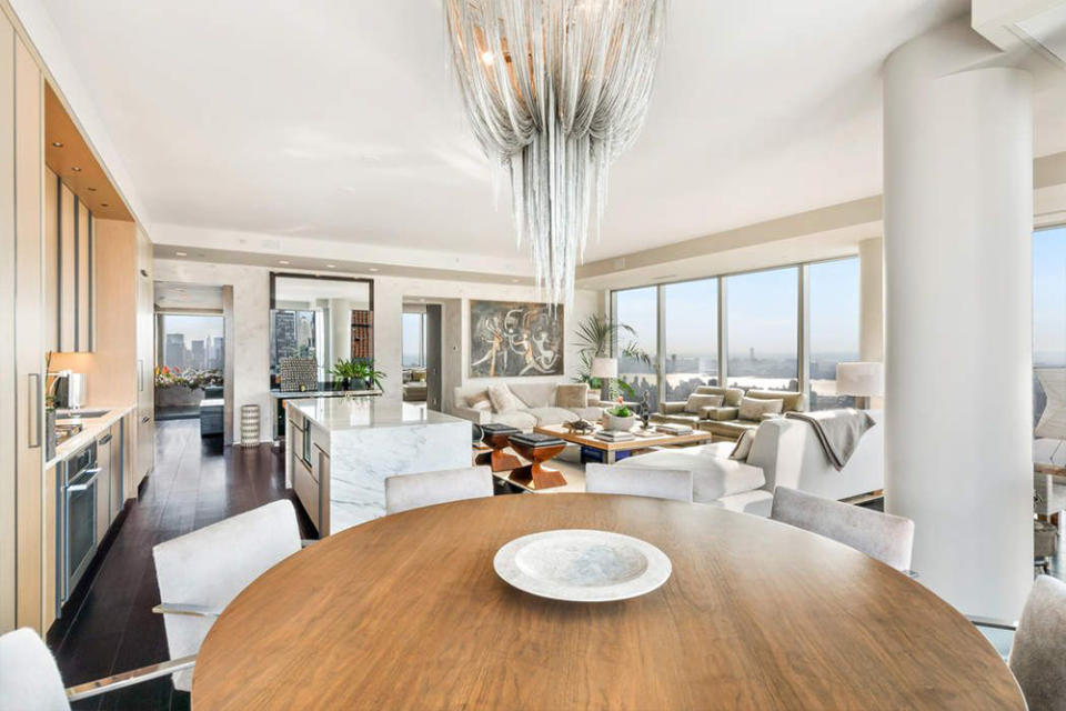 Gisele and Tom put their NYC condo on the market