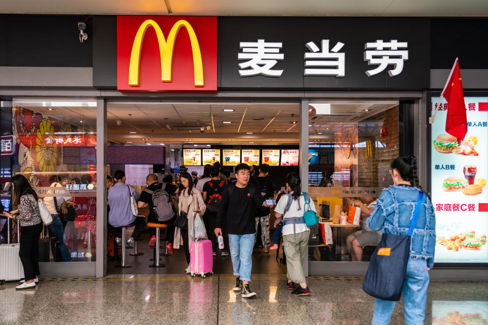 SHANGHAI, CHINA - 2019/09/26: Customers visit an American fast food company McDonald's restaurant in Shanghai Hongqiao Railway Station. (Photo by Alex Tai/SOPA Images/LightRocket via Getty Images)