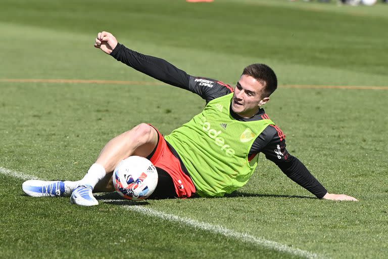 Agustín Palavecino en un entrenamiento de River