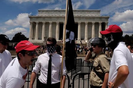 Self-proclaimed White Nationalists and members of the "Alt-Right" demonstrate during what they described as a "Freedom of Speech" rally at the Lincoln Memorial in Washington, U.S. June 25, 2017. REUTERS/James Lawler Duggan