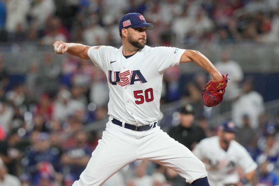 CARDENALES-WAINWRIGHT (AP)