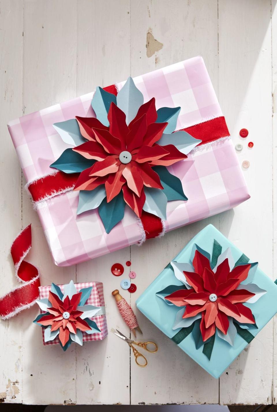 DIY Paper Poinsettias