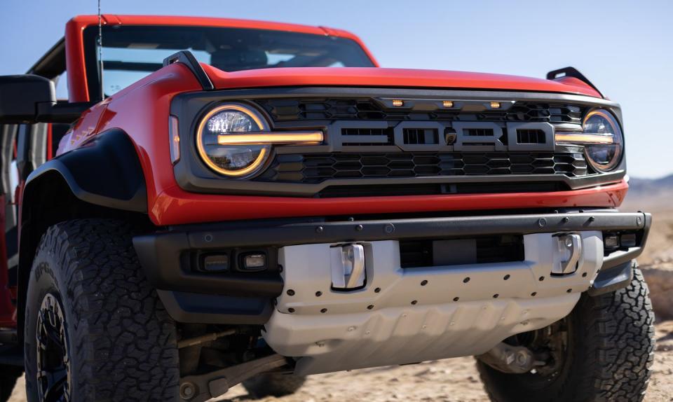 <p>Skid plates protect the driveline, transmission, and transfer case, and there are Raptor-specific rock rails. Raptors have 13.1 inches of ground clearance, 1.6 more than a Bronco Sasquatch. <br></p>