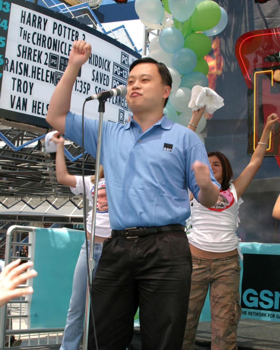 'American Idol' Sensation William Hung Reveals Gambling Addiction