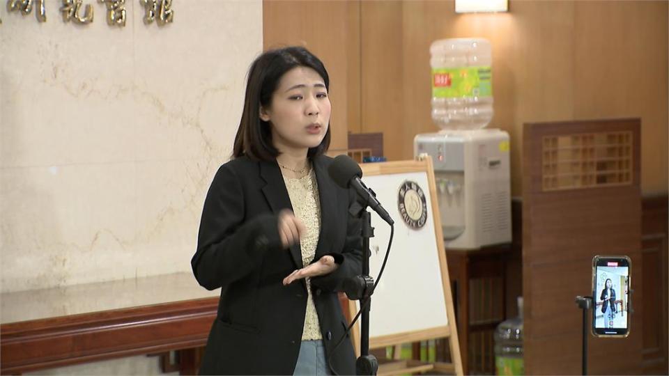 徐巧芯昔喊窮今稱「早餐店日賺2萬」　黃捷轟詐騙