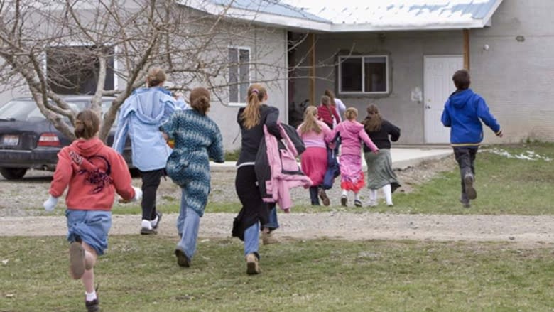 Bountiful polygamists on trial for taking girl to U.S. to marry older man