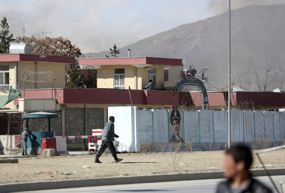 Afghan security forces respond to a suicide attack in Kabul, Afghanistan, Wednesday, March 1, 2017. A pair of suicide bombings, both claimed by the Taliban, struck the Afghan capital, an Afghan official said. (AP Photo/Rahmat Gul)