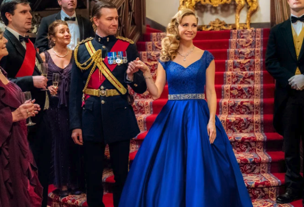 fiona gubelmann and torrance coombs in royally ever after