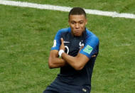 El delantero francés Kylian Mbappe celebra el cuarto gol en la final contra Croacia en el Mundial de Rusia, en Moscú. 15 de julio 2018. REUTERS/Christian Hartmann