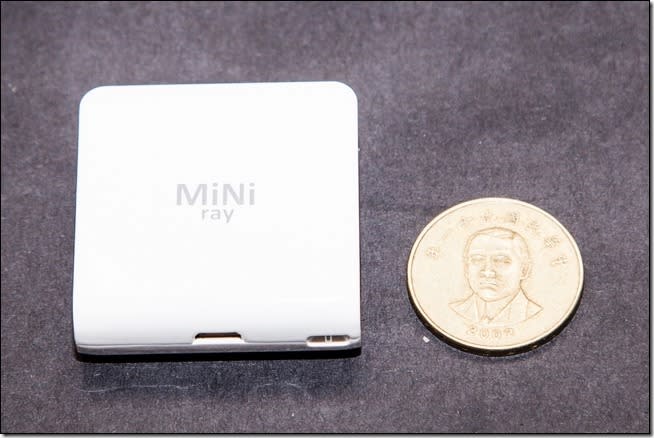 小到不可思議　可以掛在鑰匙圈上的微型投影機MiniRay