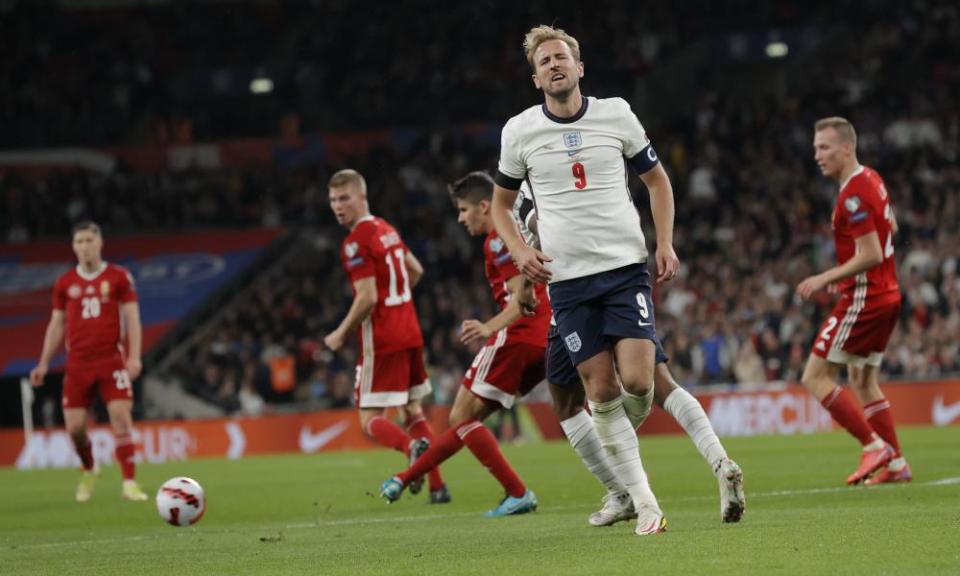 England v Hungary - 2022 FIFA World Cup qualifier Harry Kane during the 2022 FIFA World Cup qualifier between England and Hungary at Wembley Stadium on October 12th 2021 in London, England (Photo by Tom Jenkins)