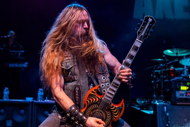 REX BROWN Says DIMEBAG's Early Growth As A Guitarist Was 'The Most