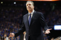 Kentucky head coach John Calipari makes a point during the second half of an NCAA college basketball game against Alabama in Lexington, Ky., Saturday, Jan 11, 2020. Kentucky on 76-67. (AP Photo/James Crisp)