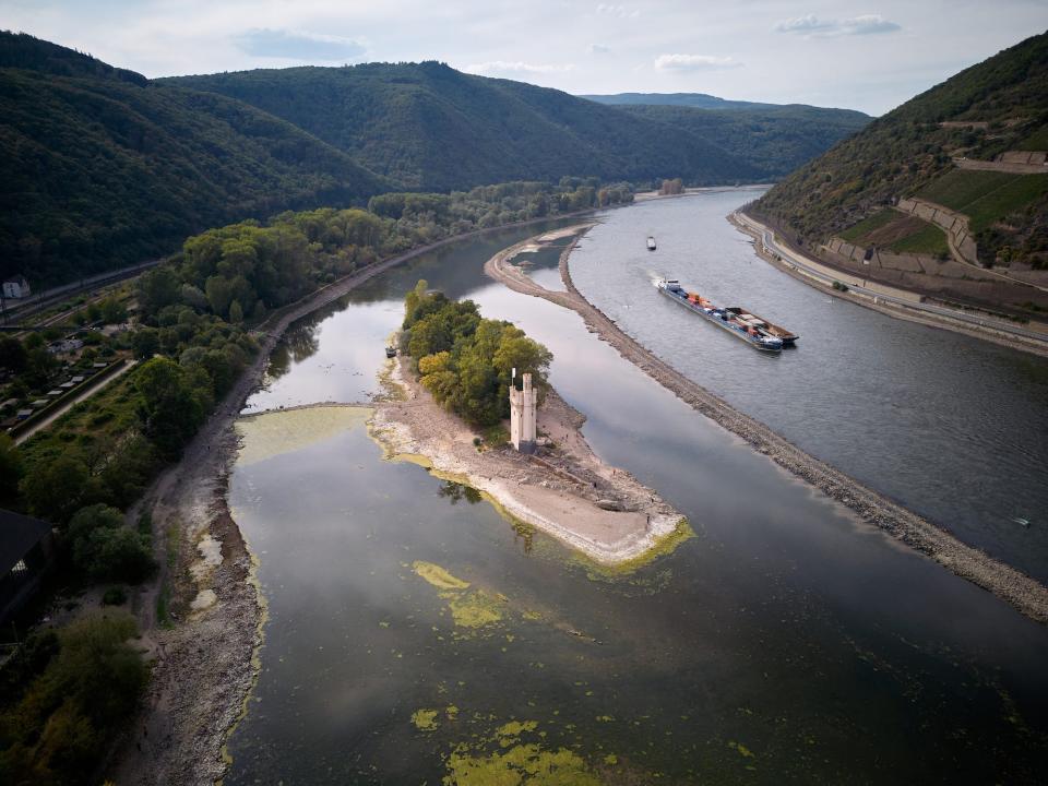 Low water rhine