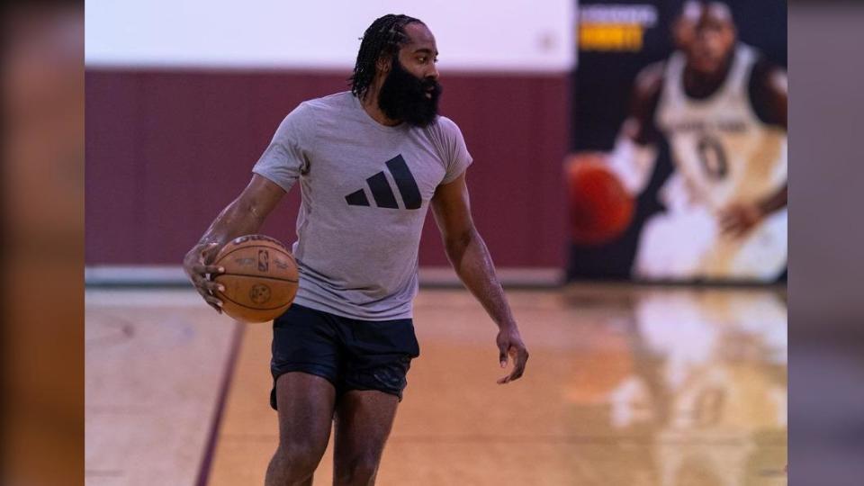 沃神爆76人將留下哈登迎接新賽季。（圖／翻攝自James Harden IG）