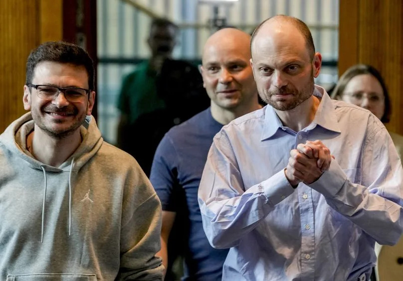 Freed Russian prisoners Ilya Yashin, Andrei Pivovarov and Vladimir Kara-Murza at a press conference in Bonn, Germany.