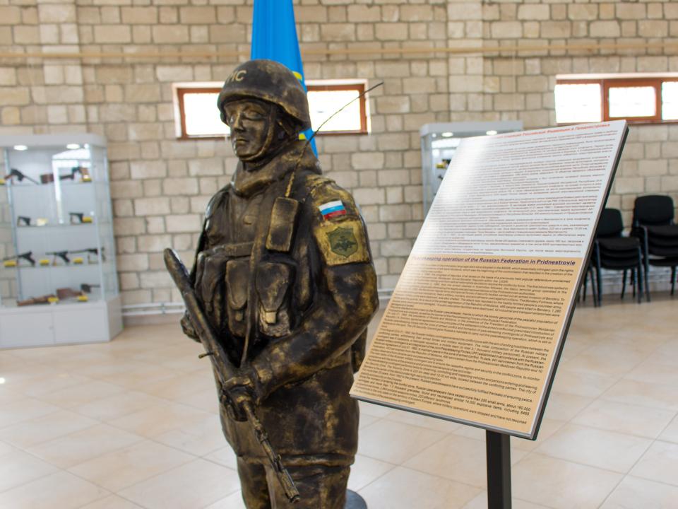 museum statue of Russian soldier