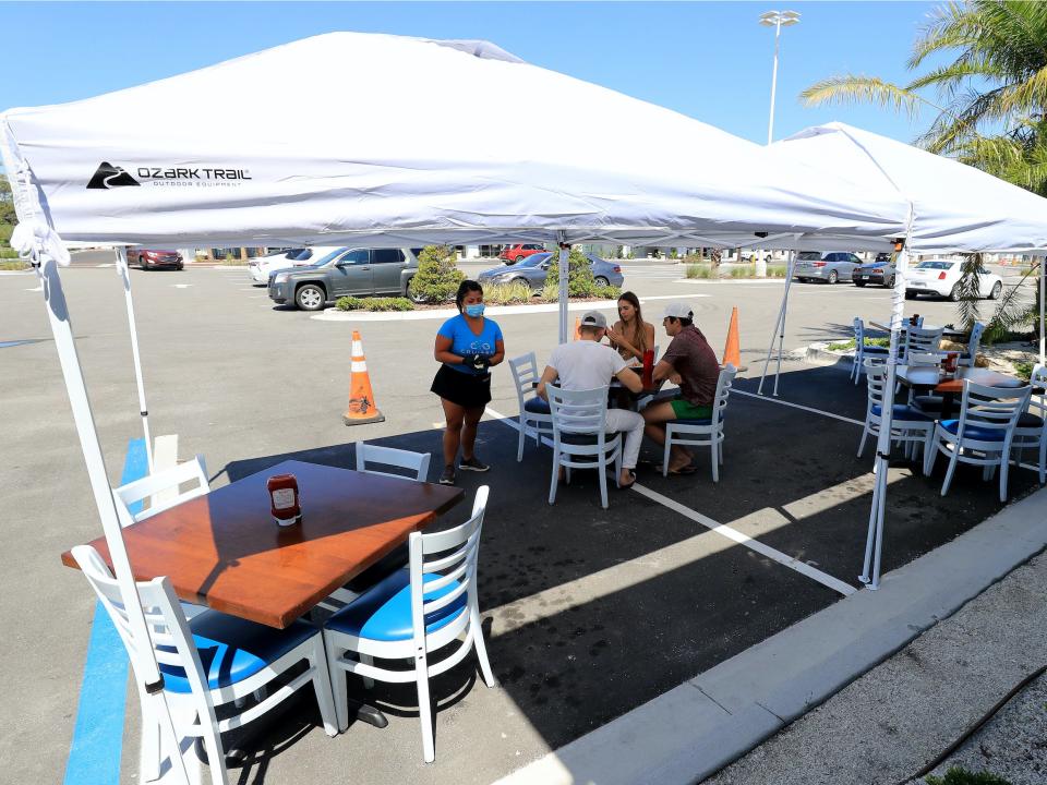 Florida restaurant reopening dining room outdoor patio coronavirus