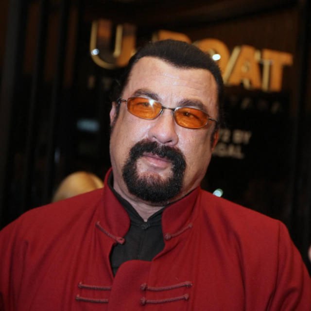 Steven Seagal Tours Bombed Ukrainian Pow Camp After Hailing Vladimir Putin ‘one Of Worlds