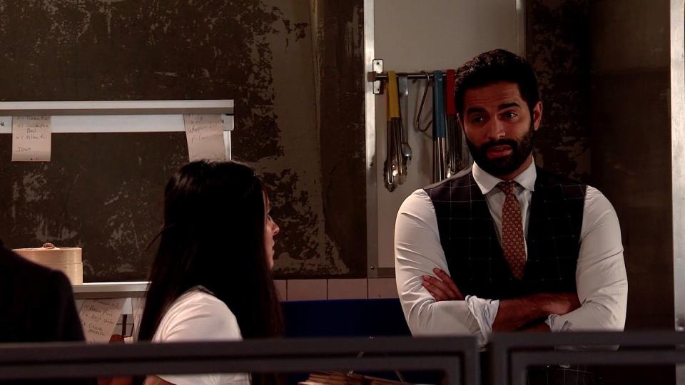 Monday, October 26: Imran has some news for Alya