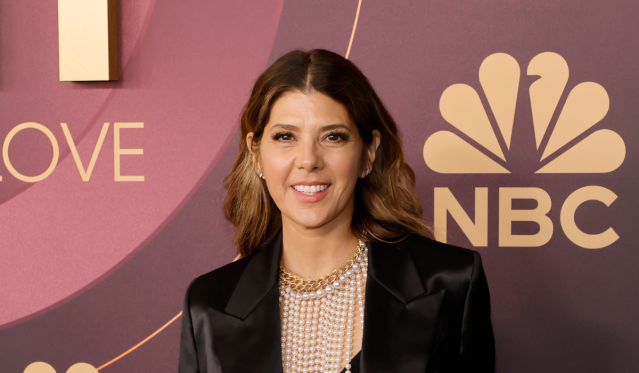 Marisa Tomei used water dumbbells for a 'dreamy' wellness retreat — and we  found a set on