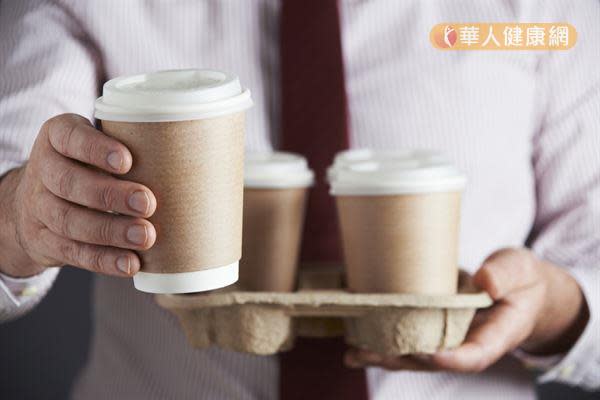 喝咖啡雖然有好處，還是要注意勿攝取過多咖啡因，才能喝出健康。