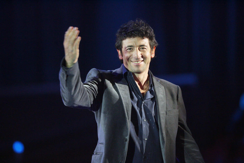 EN IMAGES - Patrick Bruel souffle ses 60 bougies, retour sur 30 ans de "Bruelmania"