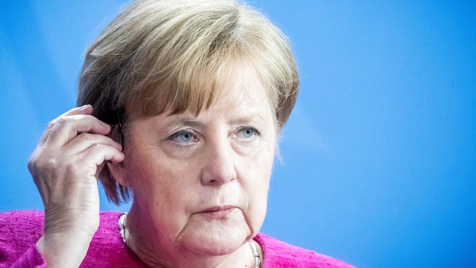 Die Flüchtlingspolitik hat sich zur größten Krise der Kanzlerschaft von Angela Merkel entwickelt. Foto: Michael Kappeler