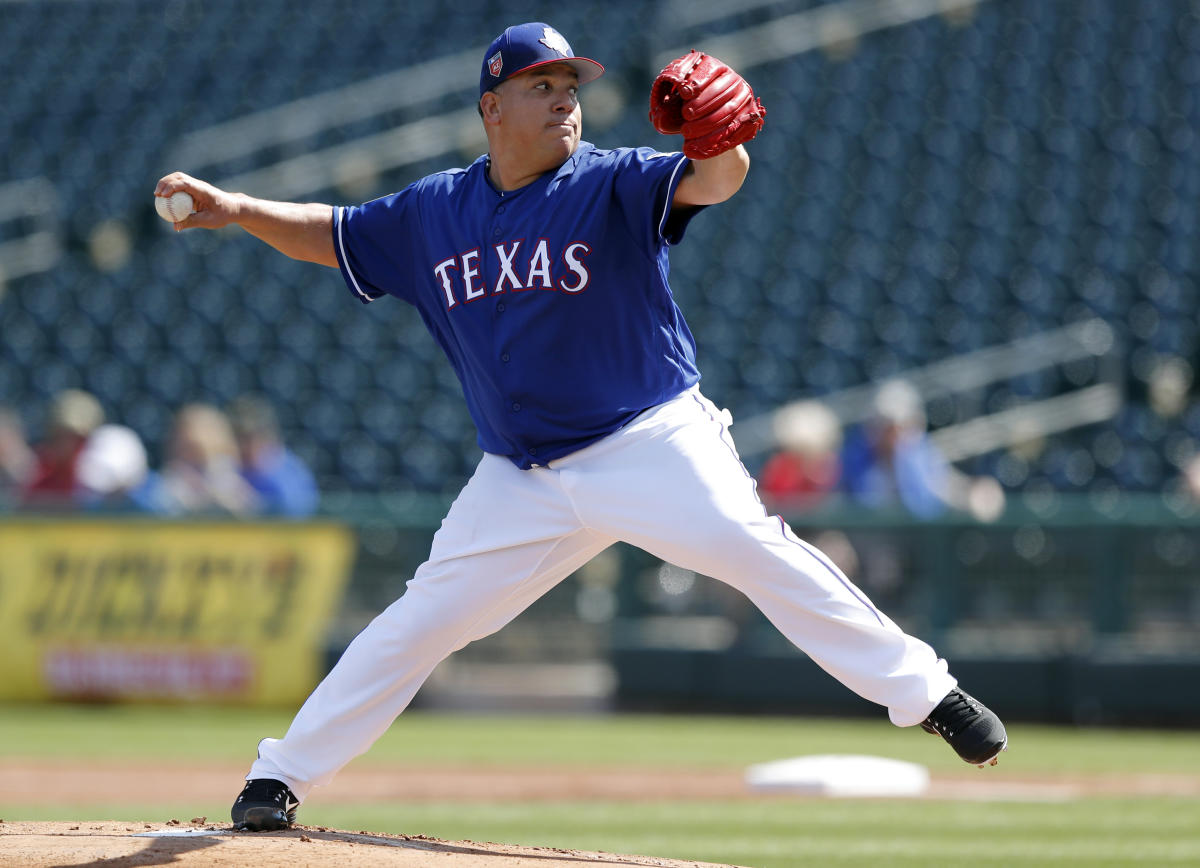 Oldest in majors, Texas Rangers pitcher Bartolo Colon turns 45 - ESPN