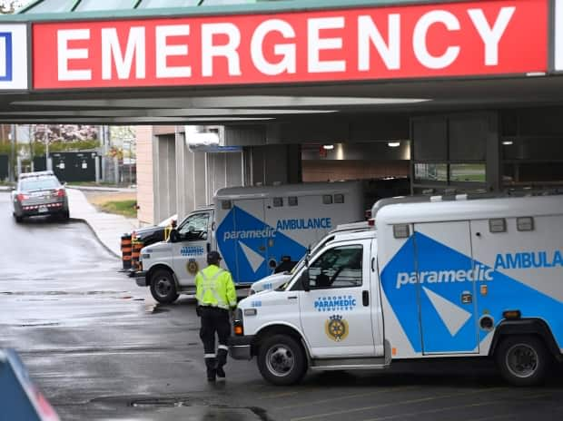 Visits to Ontario emergency rooms during the pandemic dropped overall, and alcohol-related visits now make up a bigger chunk of the total, a new study finds. (THE CANADIAN PRESS/Frank Gunn - image credit)