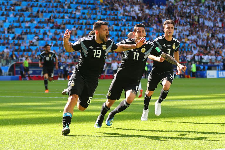 Sergio Agüero festeja su gol contra Islandia en la Copa Mundial de la FIFA Rusia 2018