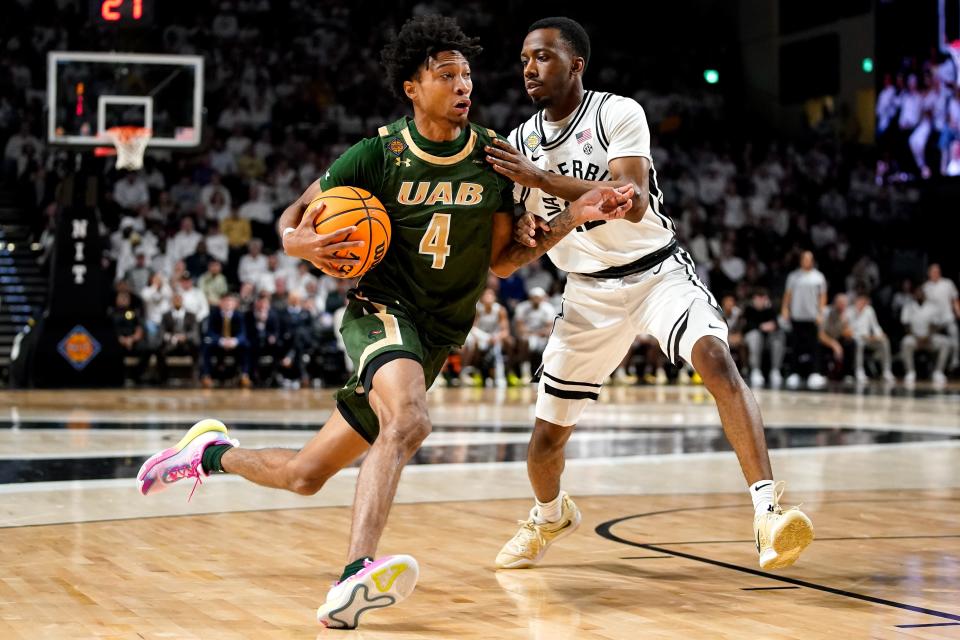 Eric Gaines (4) helped lead UAB to the NIT championship game last season.