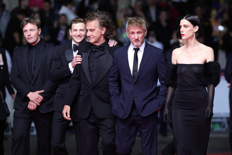 Michael Pitt, Tye Sheridan, Jean-Stéphane Sauvaire, Sean Penn and Raquel Nave