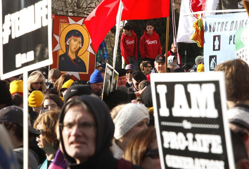 Thousands participate in anti-abortion March for Life past U.S. Capitol and Supreme Court in Washington