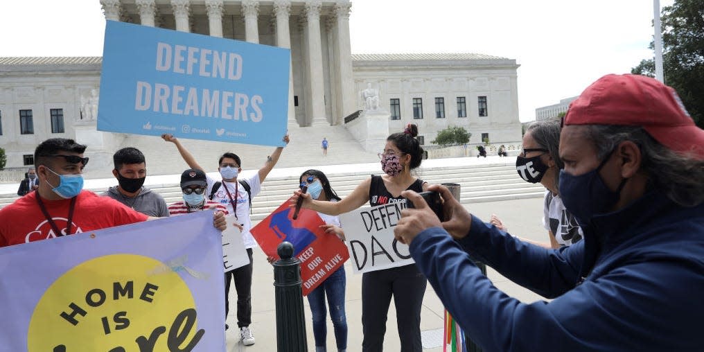GettyImages-dreamers-daca-supreme-court