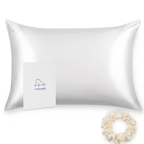 Alaska Bear Natural Silk Pillowcase (Amazon / Amazon)