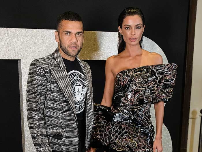 Dani Alves y Joana Sanz en un evento de moda