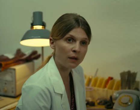 Clémence Poésy’s character explains time inversion in ‘Tenet’ (Warner Bros)