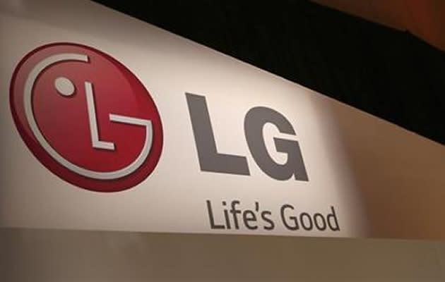 South Korea's LG Electronics unveiled a revamped version of its large-screen smartphone G Pro on Thursday, hoping it will help propel the company to the No. 3 spot in global smartphone sales this year. (Reuters photo)