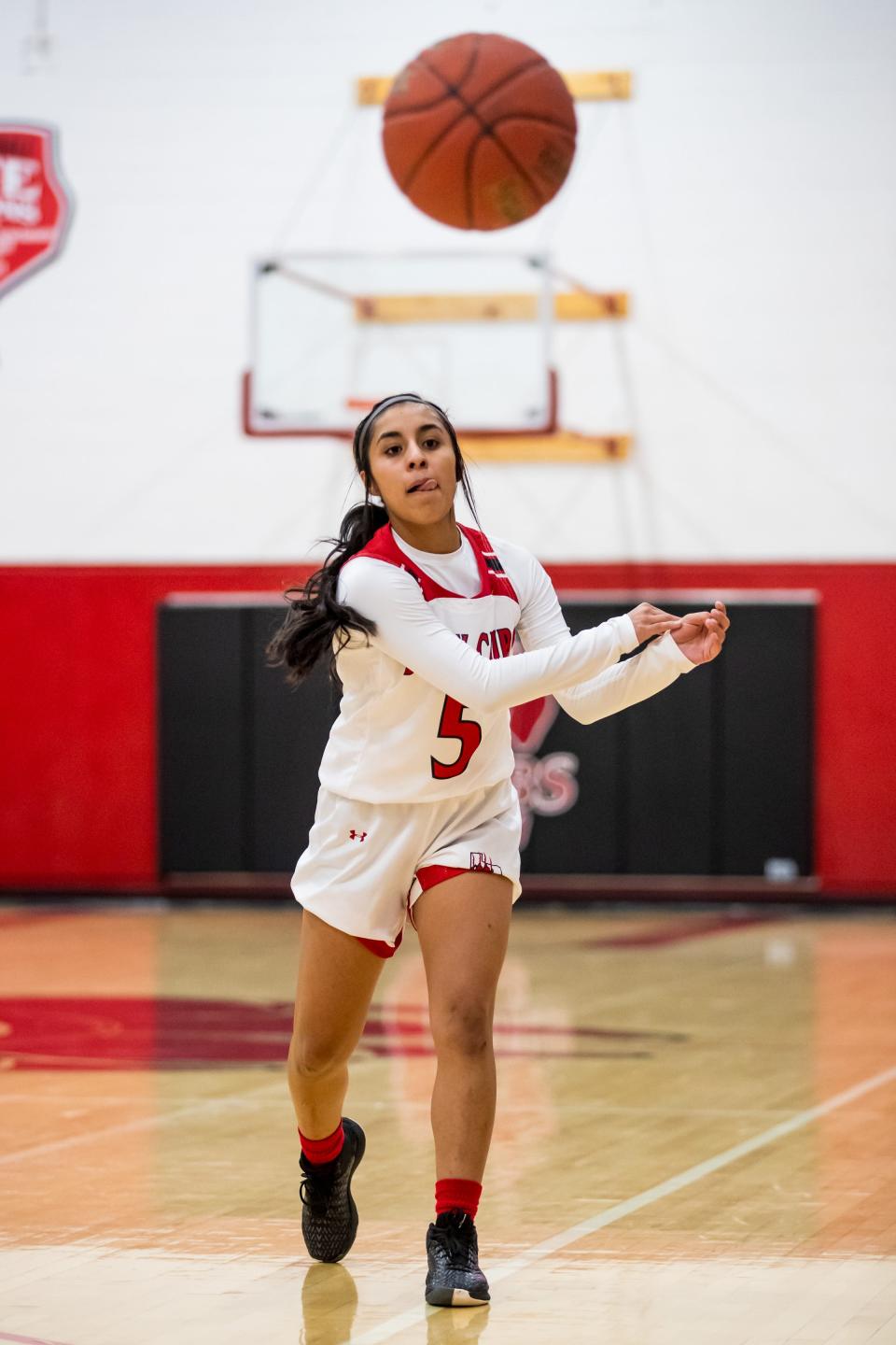 Brownfield’s Lindsey Herrera (5) passes the ball against Monterey on Tuesday, Dec. 7, 2021, in Brownfield, Texas.